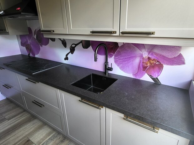 Premium-mat Visuall P43 Roze orchidee op achtergrond P675 Purple